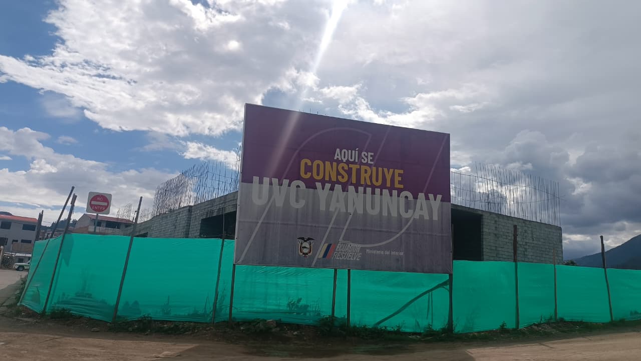 La primera Unidad de Vigilancia Comunitaria (UVC) que se pretendía construir al sur de Cuenca, está inconclusa desde hace más de 15 meses. /FCS