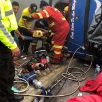 El bus en el que se movilizaban hinchas de Barcelona se volcó en agosto de 2018. Foto: Bomberos Cuenca