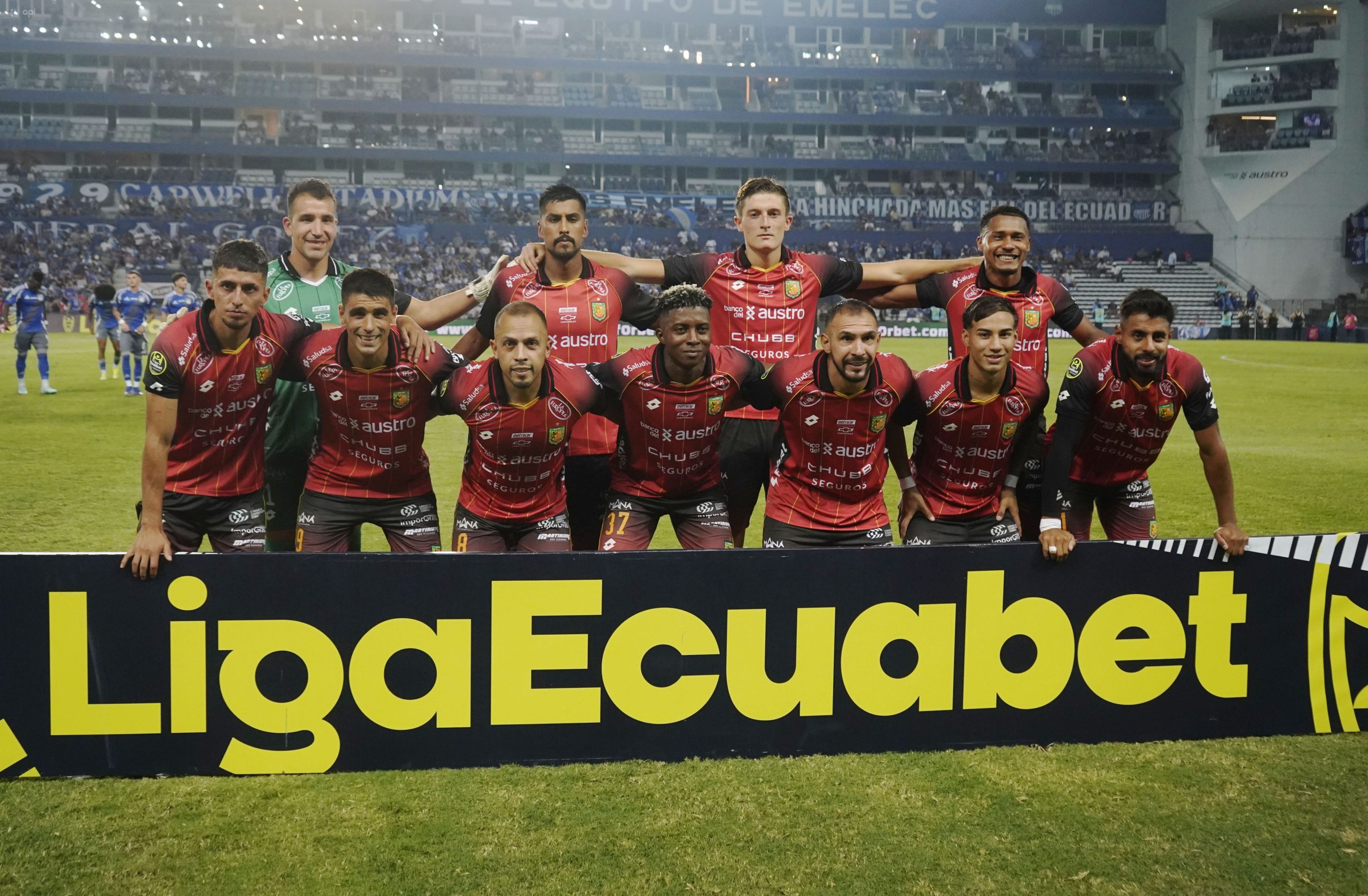 El club cuencano buscará sumar tres puntos este domingo en la ciudad de Manta. Foto: API