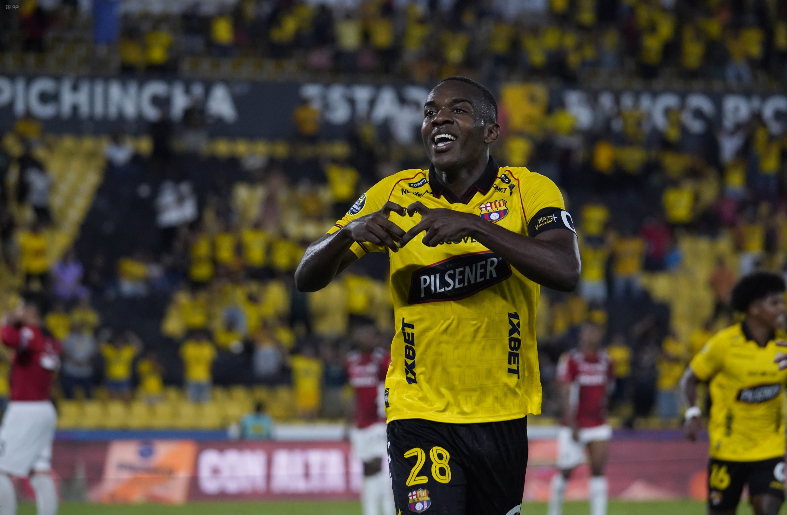 Barcelona ganó sobre la hora a Leones del Norte. Foto: API