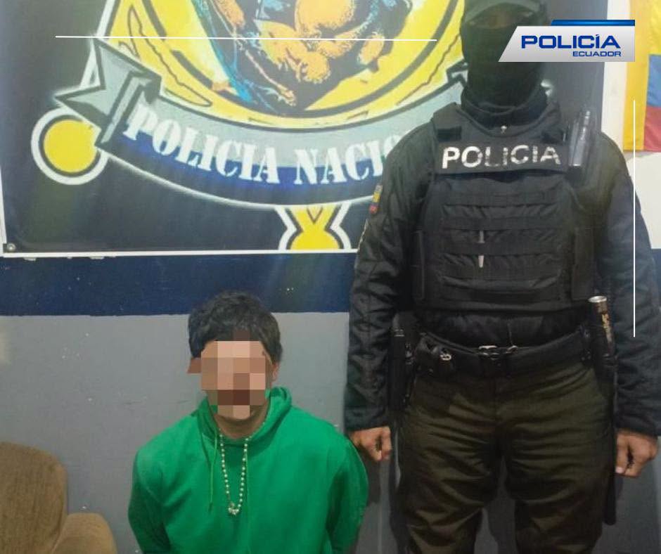 Un hombre fue detenido por la Policía Nacional en Cuenca. Foto: PN