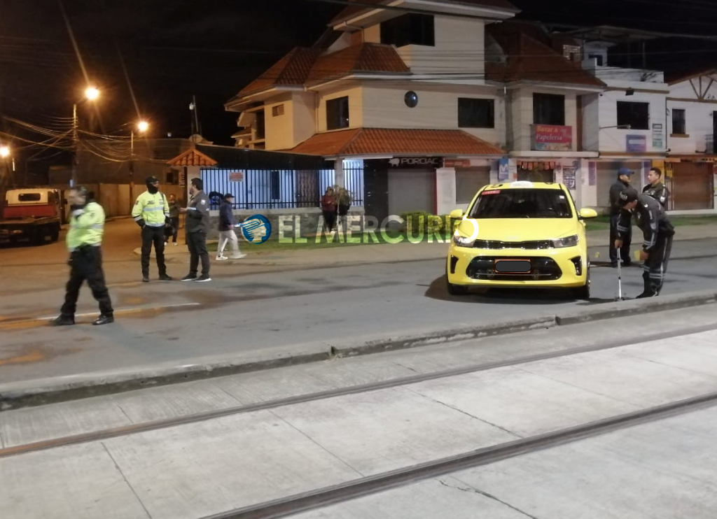 El hecho se registró la noche del sábado 18 de abril de 2026, en la avenida De las Américas y calle Cebrián de Moreta, al sur de Cuenca. /FCS