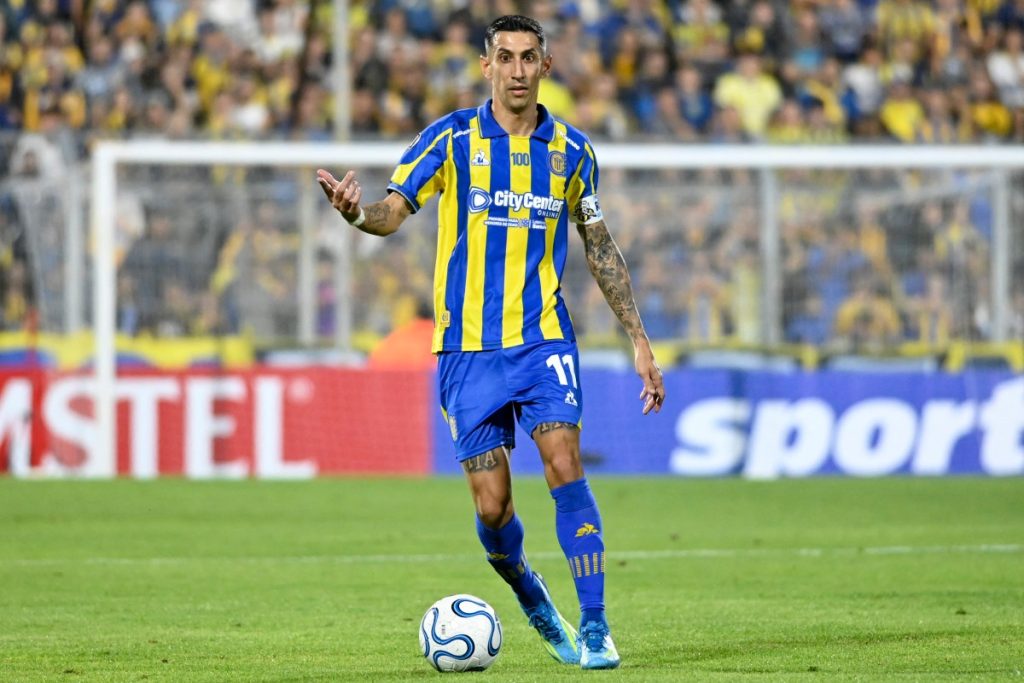 Ángel Di María fue titular con Rosario Central frente a Independiente del Valle. Foto: AFP
