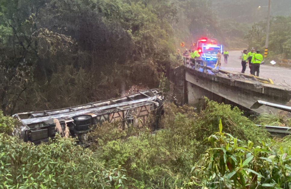 El hecho más grave se registró en el kilómetro 57 de la vía Cuenca – Molleturo – El Empalme, el 16 de abril de 2026. /XCA
