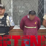 El ciudadano detenido fue trasladado hasta las dependencias policiales en el cantón Camilo Ponce Enríquez. /Cortesía