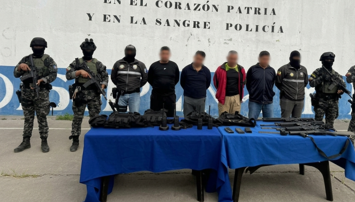Minera informa que detenidos en Ponce Enríquez son guardias de seguridad. Descarta relación con organizaciones delictivas.