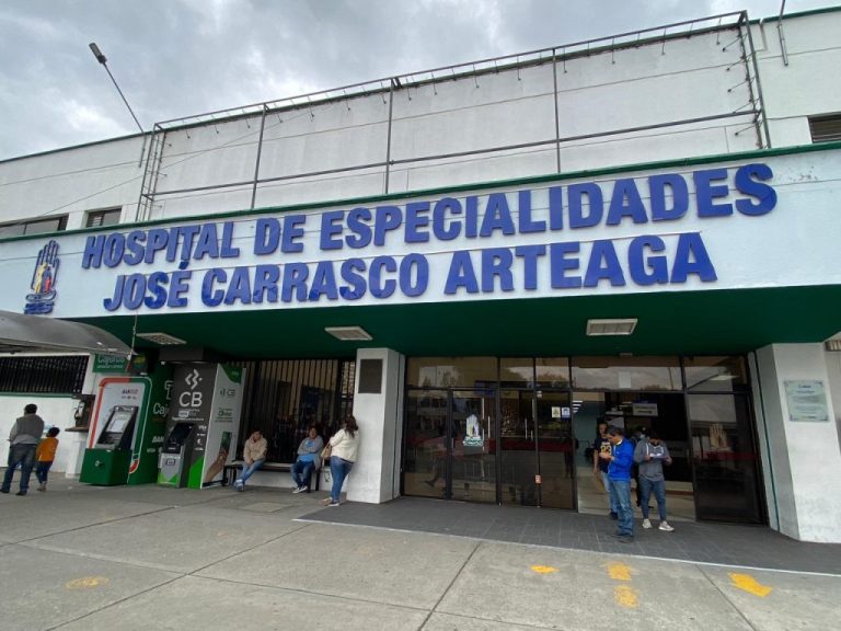 Personal del hospital José Carrasco Arteaga, del IESS, emitió un comunicado. Hace algunas precisiones.