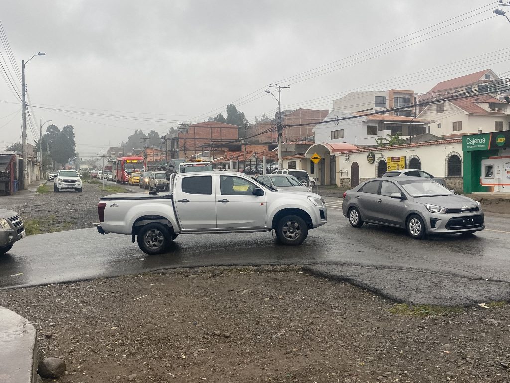 El tránsito vehicular en la Panamericana Norte se intensificó en los últimos días. Foto: El Mercurio