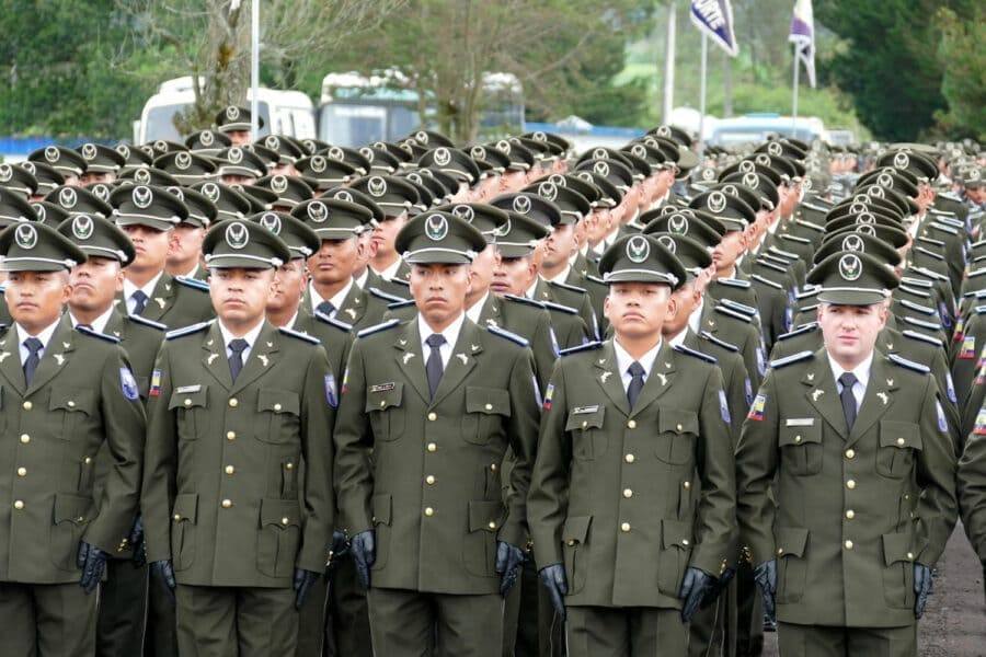 La Policía Nacional abre convocatoria para profesionales en diferentes áreas.