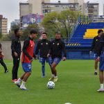 Deportivo Cuenca entrenó en Casa Amarilla antes de su partido con San Lorenzo. Foto: Deportivo Cuenca