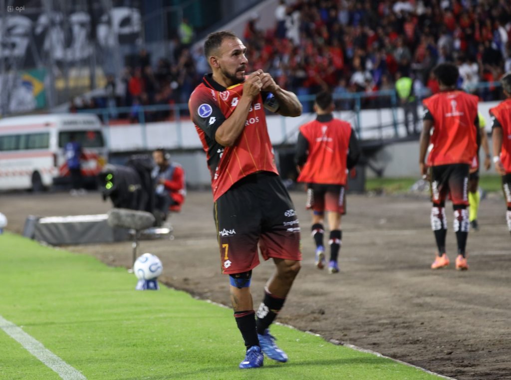 Lucas Mancinelli no jugará contra Mushuc Runa. Foto: API