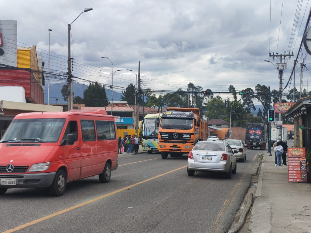 Tráfico vehicular en el Control Sur