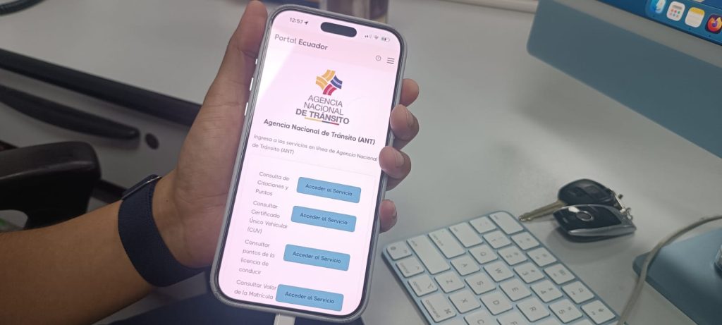 La ANT informó que no hay evidencias de una filtración de datos vehiculares en Ecuador. Foto referencial