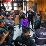 Esta mañana se llevó a cabo un operativo en las oficinas de la Centrosur. Foto: Nataly Morillo