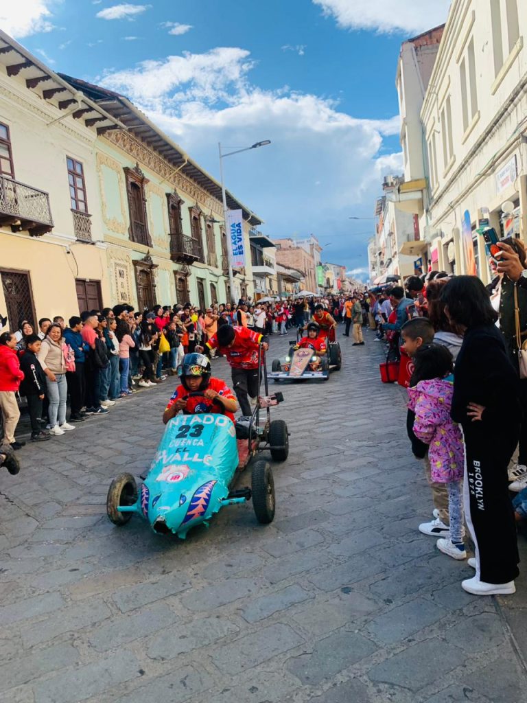 En Cuenca se realizará competencias de coches de madera. Foto cortesía