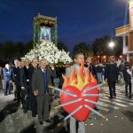La Unidad Educativa Particular Borja lideró las actividades religiosas. Anoche hubo una procesión. / FCS