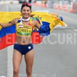 Paula Torres se quedó con el primer lugar del maratón del Mundial de Marcha por equipos. Foto: AFP (PROHIBIDA SU REPRODUCCIÓN)