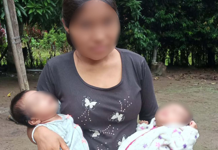 Mellizos llegaron de Taisha a Cuenca y luchan por su vida. Están internados en el Vicente Corral de Cuenca.