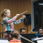 Andrea Vela dirigirá un nuevo concierto de la Orquesta Sinfónica de Cuenca. Foto: El Mercurio