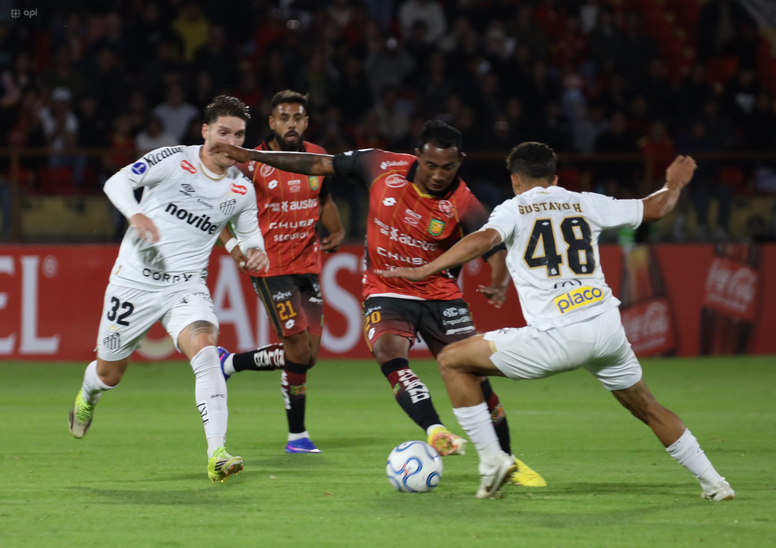 Santos recibe a Deportivo Cuenca este 26 de mayo de 2026. Foto: API