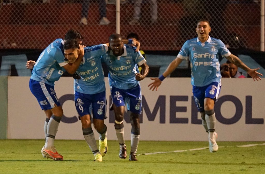 Macará será Ecuador en los octavos de final de la Sudamericana. API