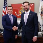 Noboa se reunió con el vicepresidente de Estados Unidos, en donde cumple una gira internacional. Foto: Presidencia