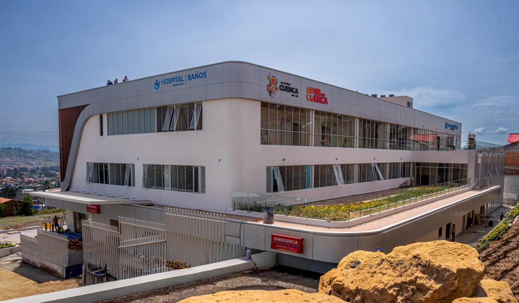 El Hospital de Baños se abrirá próximamente en Cuenca. Foto: Facebook