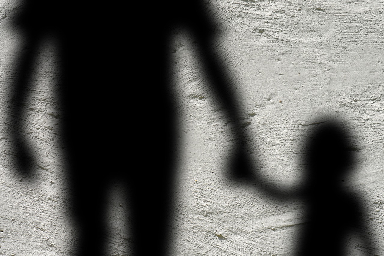Investigan agresión sexual en una escuela en Cuenca. El principal sospechoso es un profesor.
