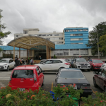 En el Hospital Vicente Corral Moscoso se abrieron sumarios administrativos contra tres médicos por solicitar dinero para el combustible de la ambulancia. /FCS
