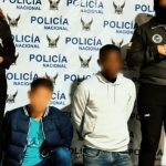 Dos personas fueron detenidas por la Policía Nacional en Cuenca. Foto captura