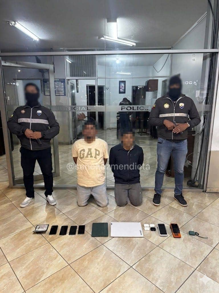 La Policía Judicial (PJ) de Azuay detuvo a dos sospechosos que aparecen en videos en el Centro Histórico de Cuenca.