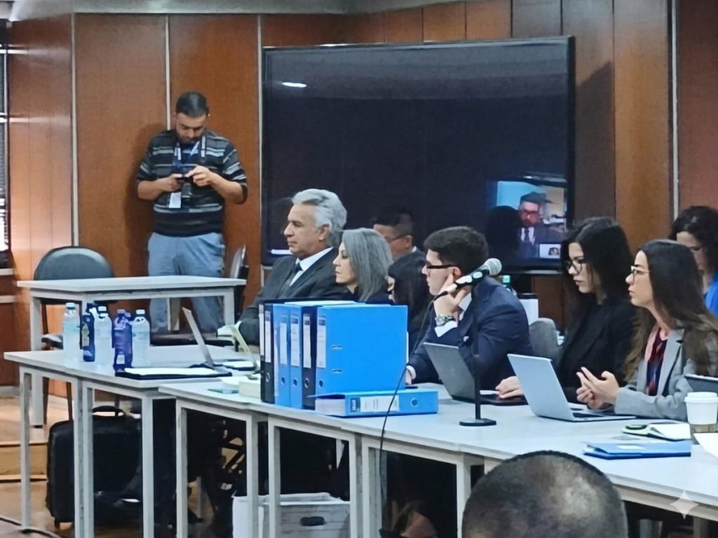 Lenín Moreno llegó a la audiencia de juicio por el caso Sinohydro. Foto: Andrea Salazar para El Mercurio