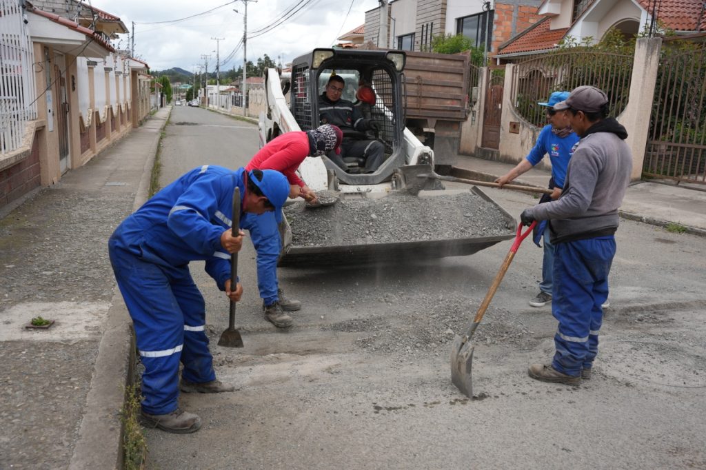 Azogues - bacheo