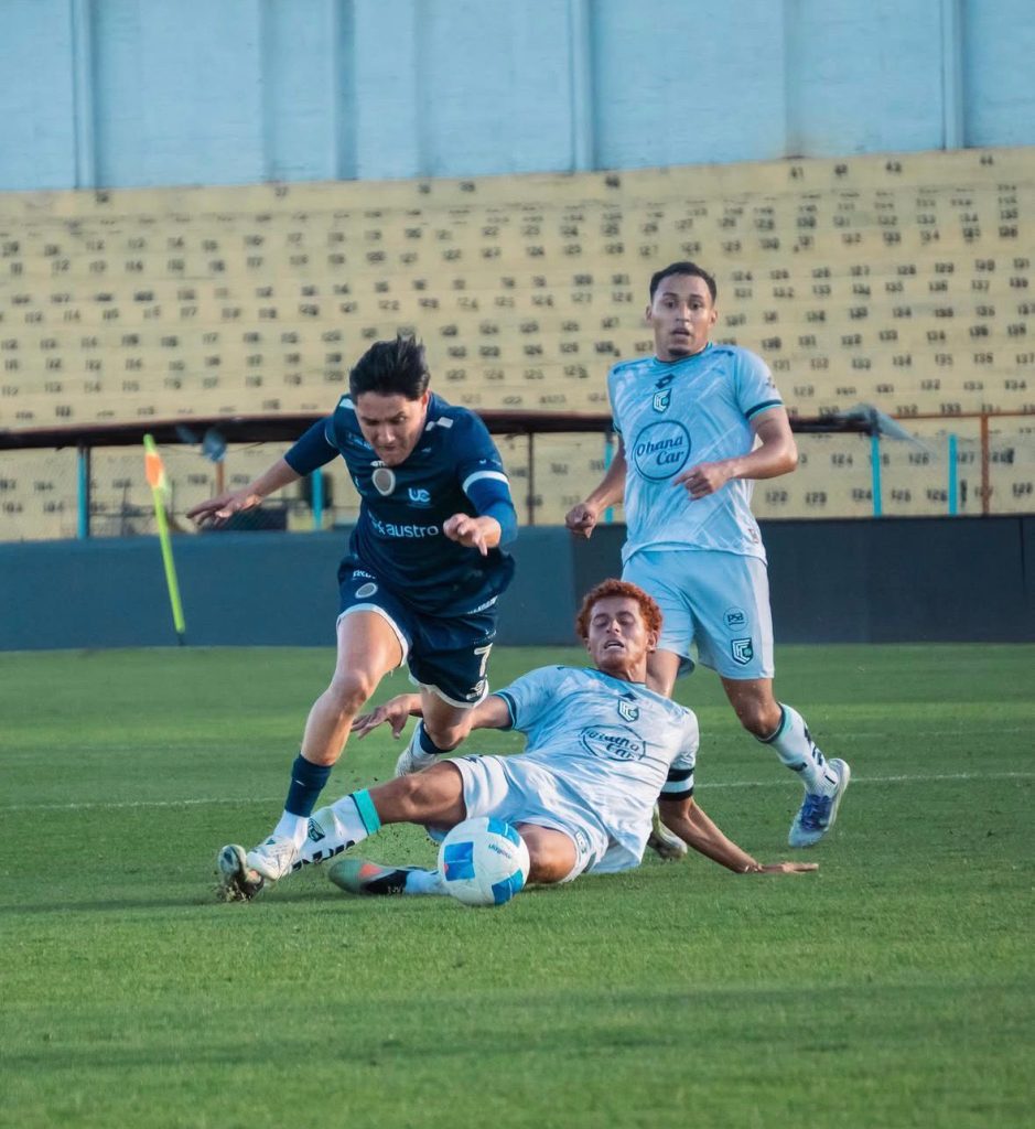 Zambrano durante su partido ante Cumbayá. Foto: Cuenca Juniors