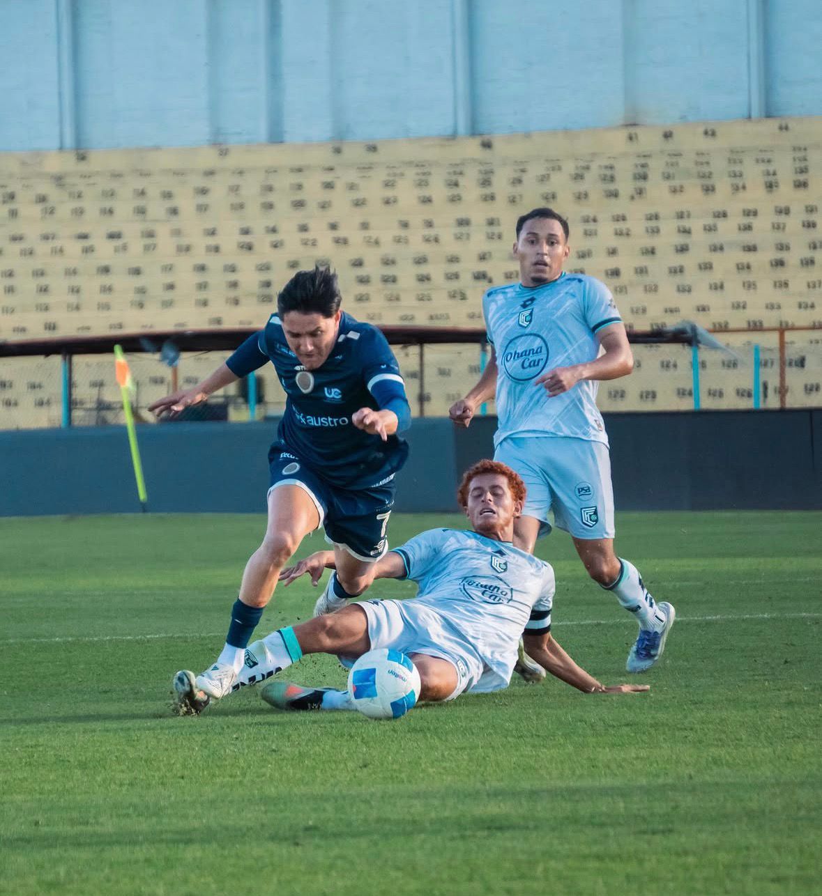 Zambrano durante su partido ante Cumbayá. Foto: Cuenca Juniors