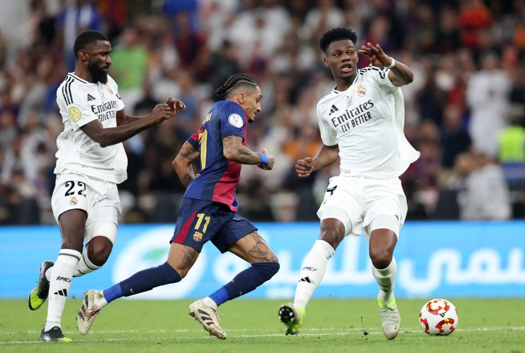 Incidencias del partido entre el Real Madrid y FC Barcelona. Foto: X