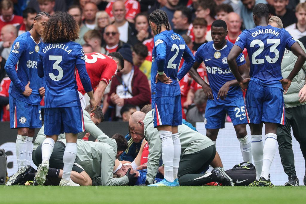 Incidencias del partido entre el Forest y el Chelsea. Foto: AFP