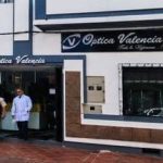 Delincuentes robaron la Óptica Valencia, en el centro de Cuenca. El perjuicio supera los 5.000 dólares.
