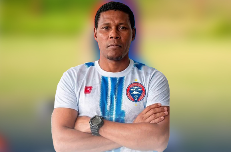 Agustín ‘el tin’ Delgado está a cargo de la dirección técnica del Centro Deportivo Olmedo de Riobamba. /Cortesía