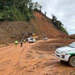 Las fuertes lluvias de la madrugada de este martes 9 de junio provocaron deslaves e inundaciones que ocasionaron el cierre de todas las vías que conectan a Azuay con las provincias de Guayas y El Oro.