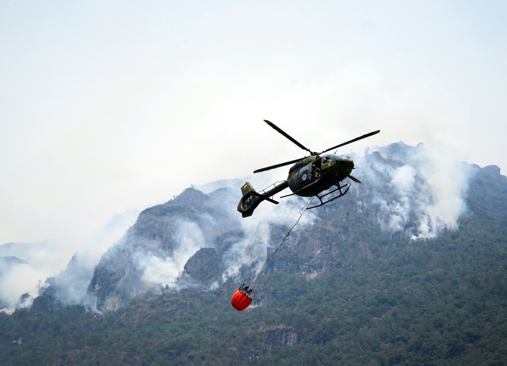 En noviembre de 2024, Cuenca vivió uno de los peores sucesos relacionados con incendios forestales. Foto: API