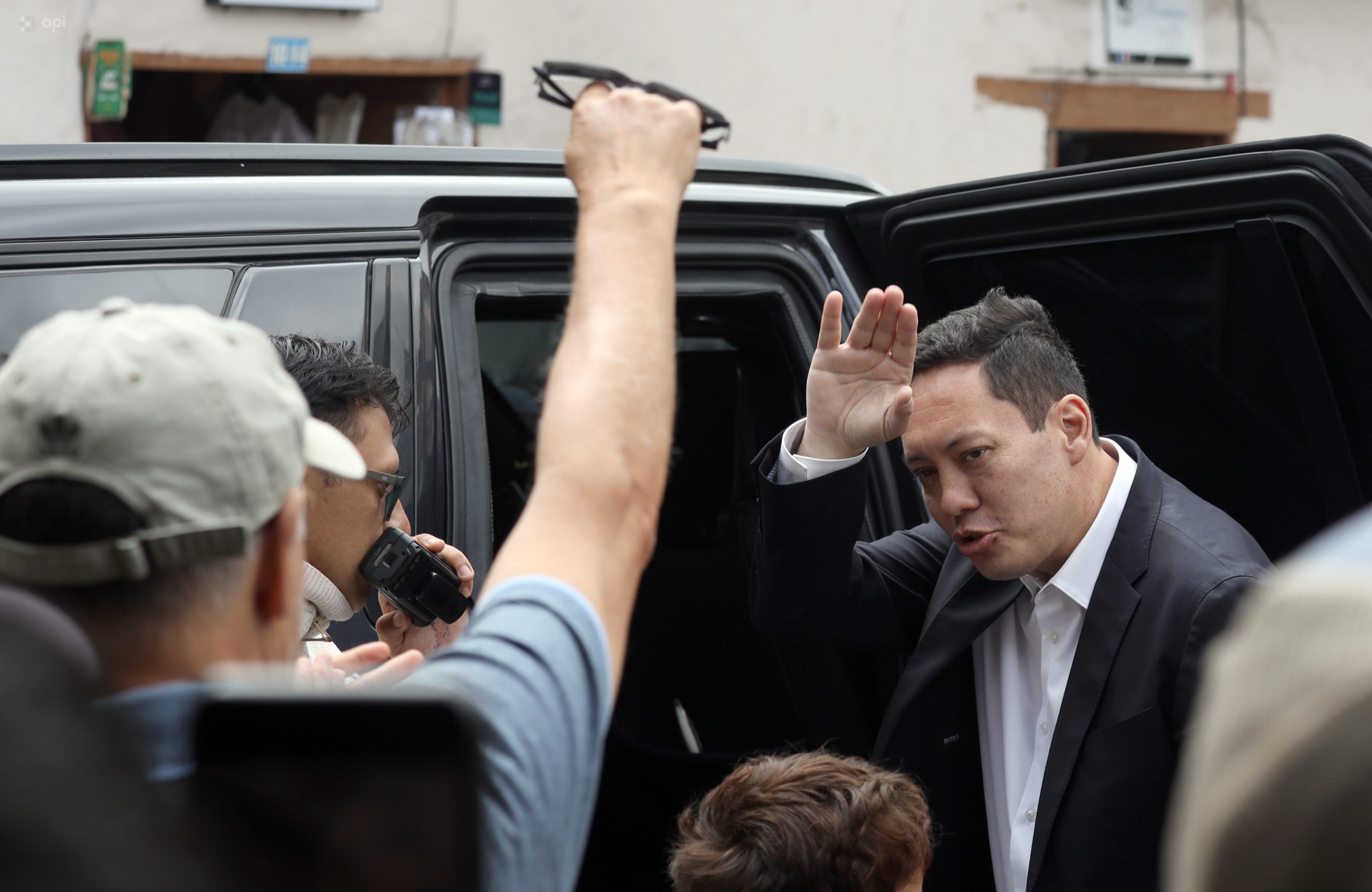 El alcalde de Cuenca, Cristian Zamora, respondió a la sentencia del pleno del TCE. Foto: API
