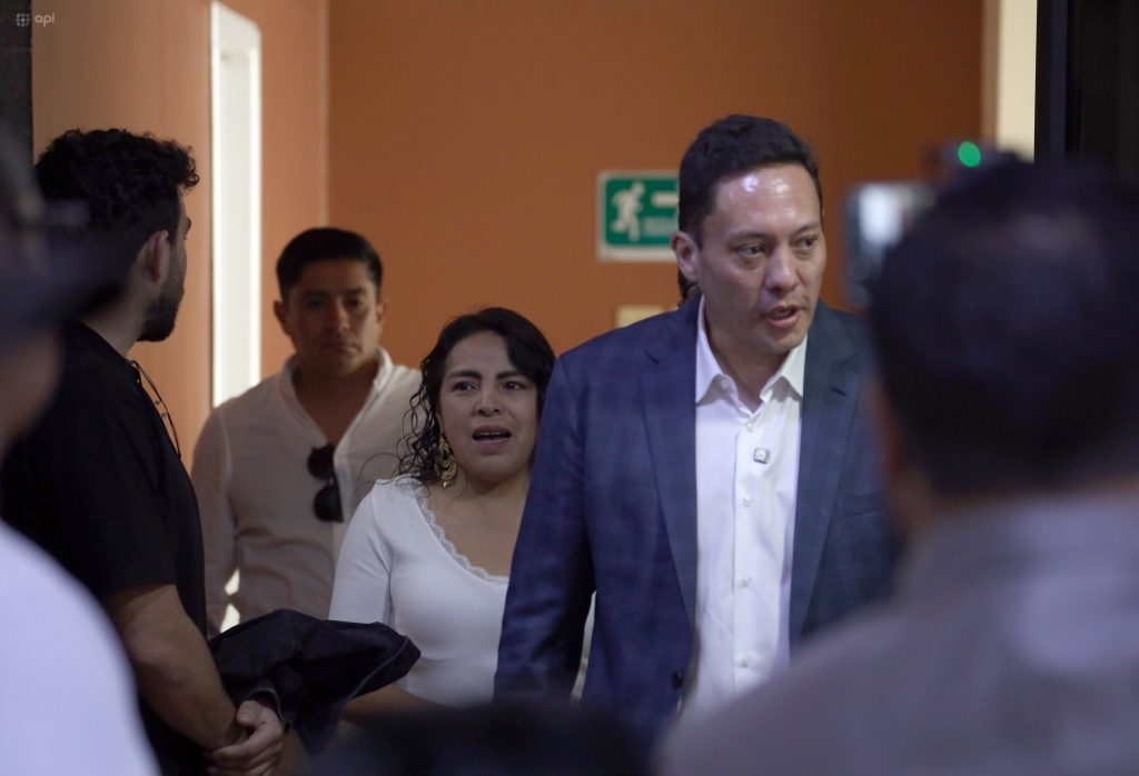 Marisol Peñaloza reemplaza a Cristian Zamora en la Alcaldía de Cuenca. Foto: API