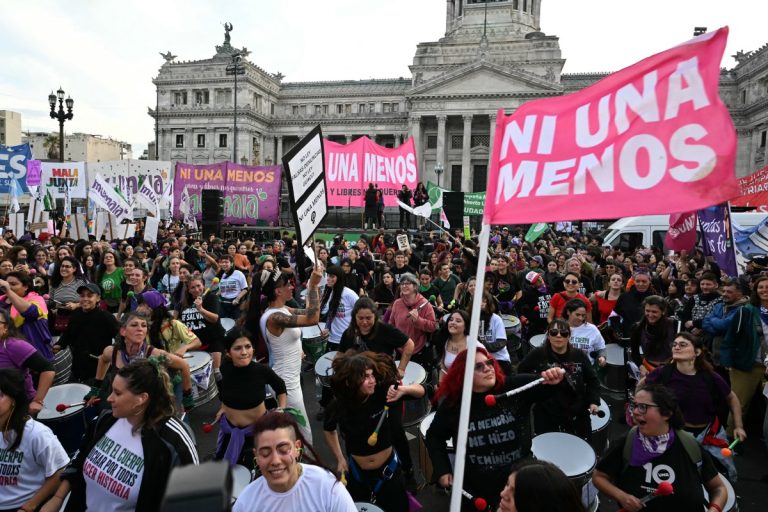 Mujeres marchan en Argentina contra la violencia de género hoy - Diario ...