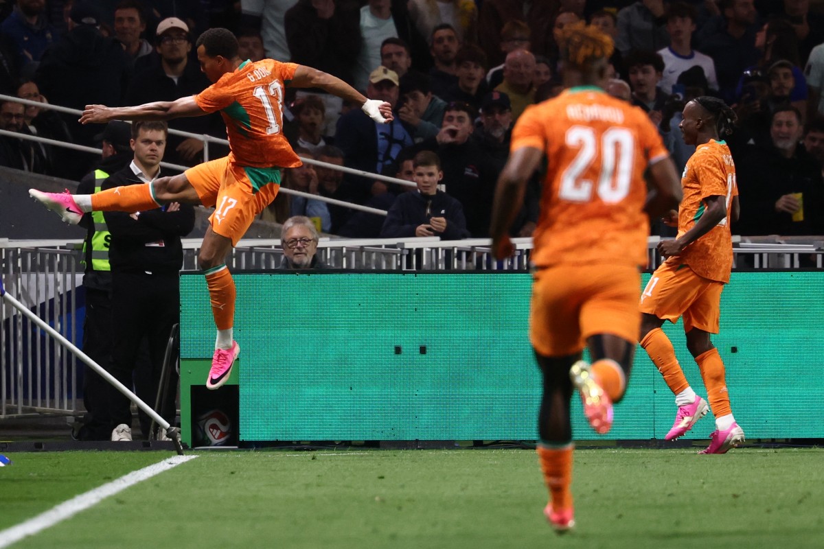 Guela Doue celebra su gol frente a Francia. Foto: AFP