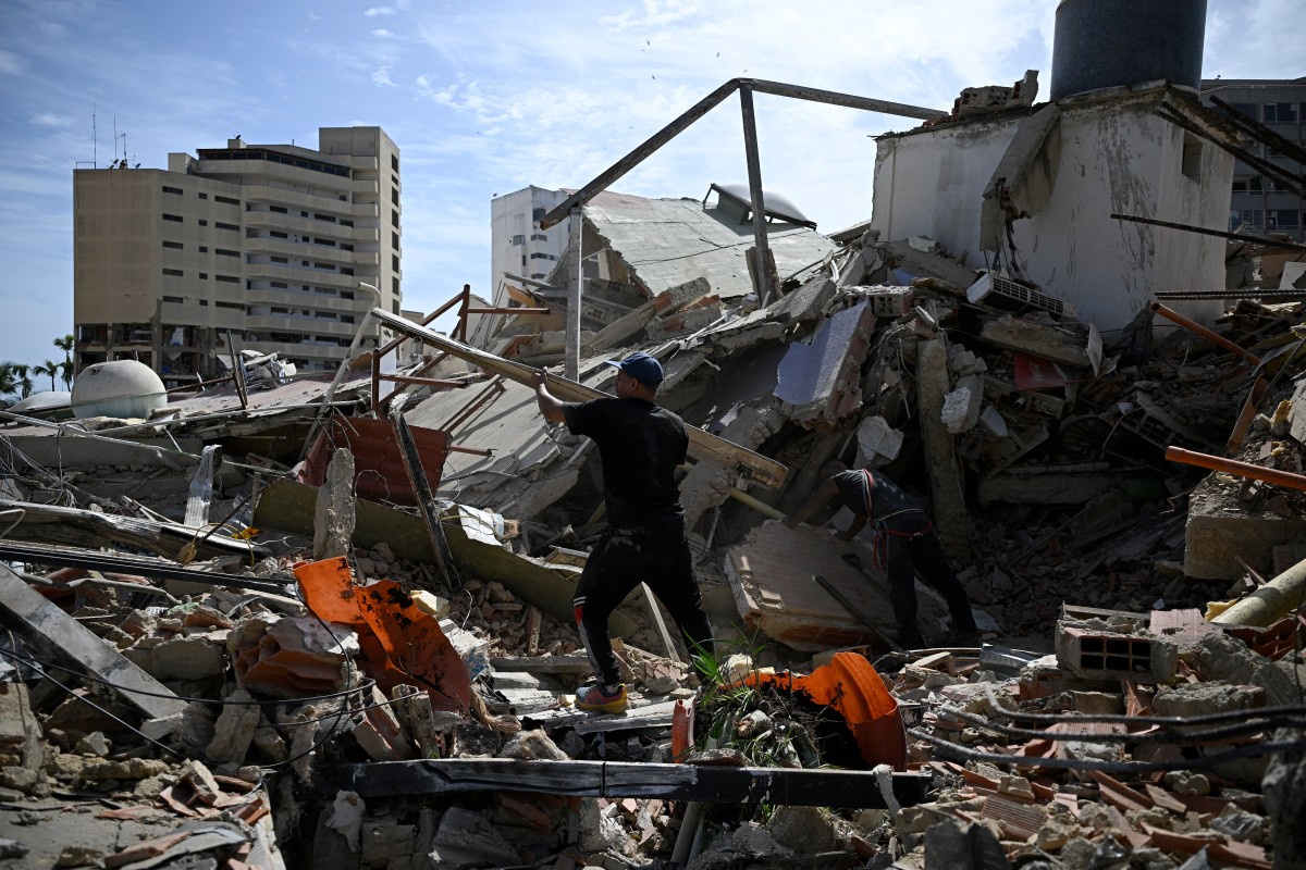 Catia La Mar es una de las localidades que más emergencias en su infraestructuras tuvo. Foto: AFP