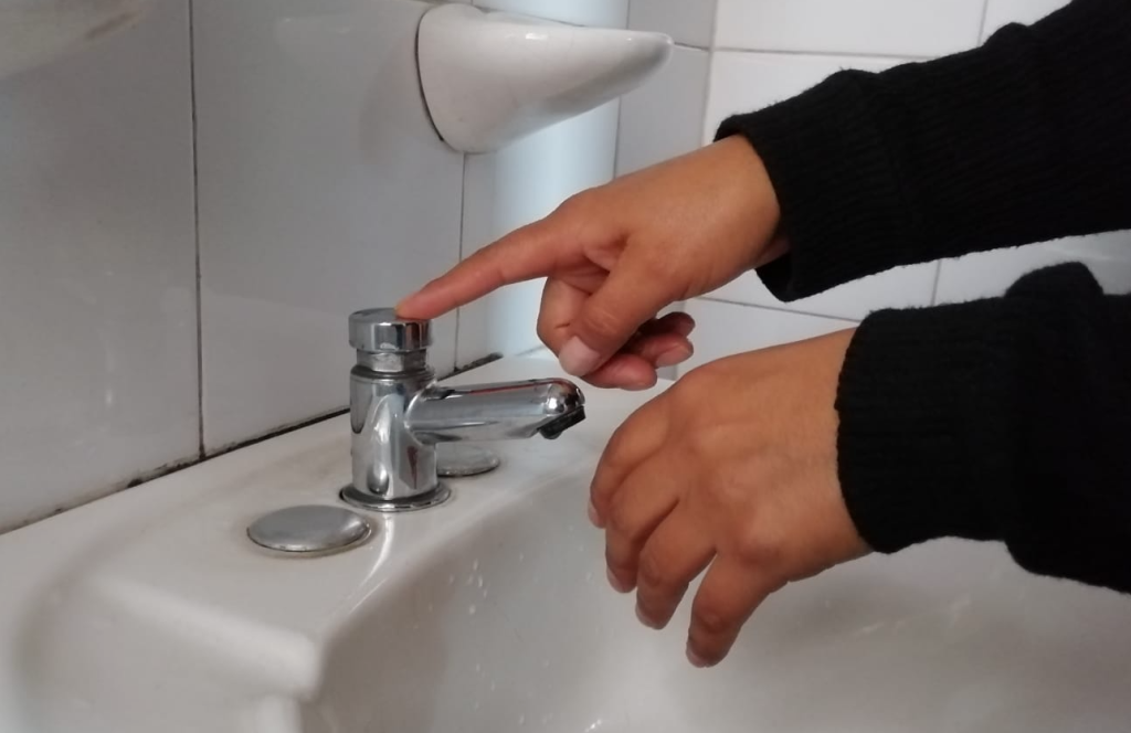 En 17 sectores de Miraflores, en Cuenca, se prevé un corte del servicio de agua potable este jueves 11 y viernes 12 de junio. /FCS