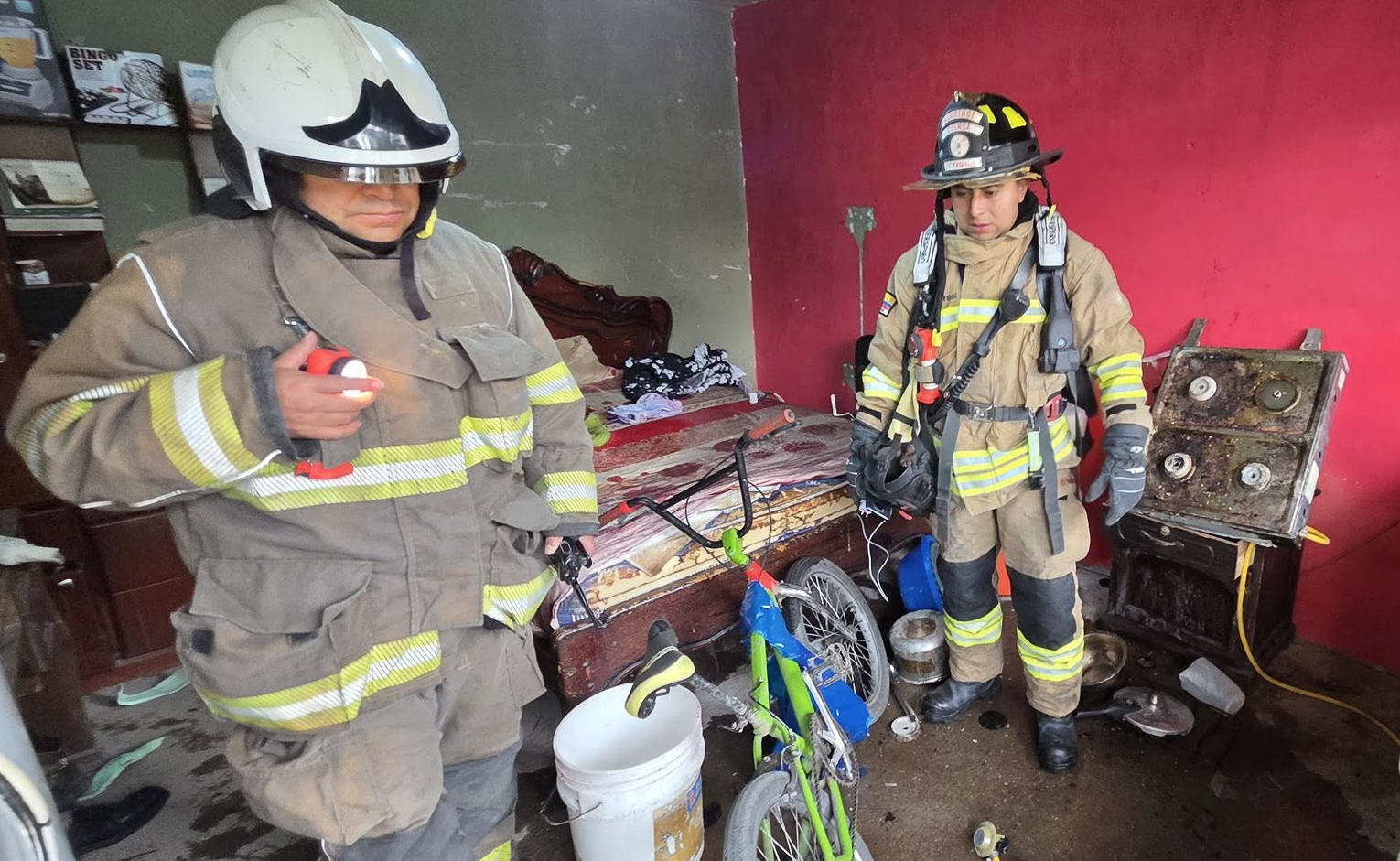 Personal del Cuerpo de Bomberos atendió la emergencia que dejó una persona herida. /Cortesía