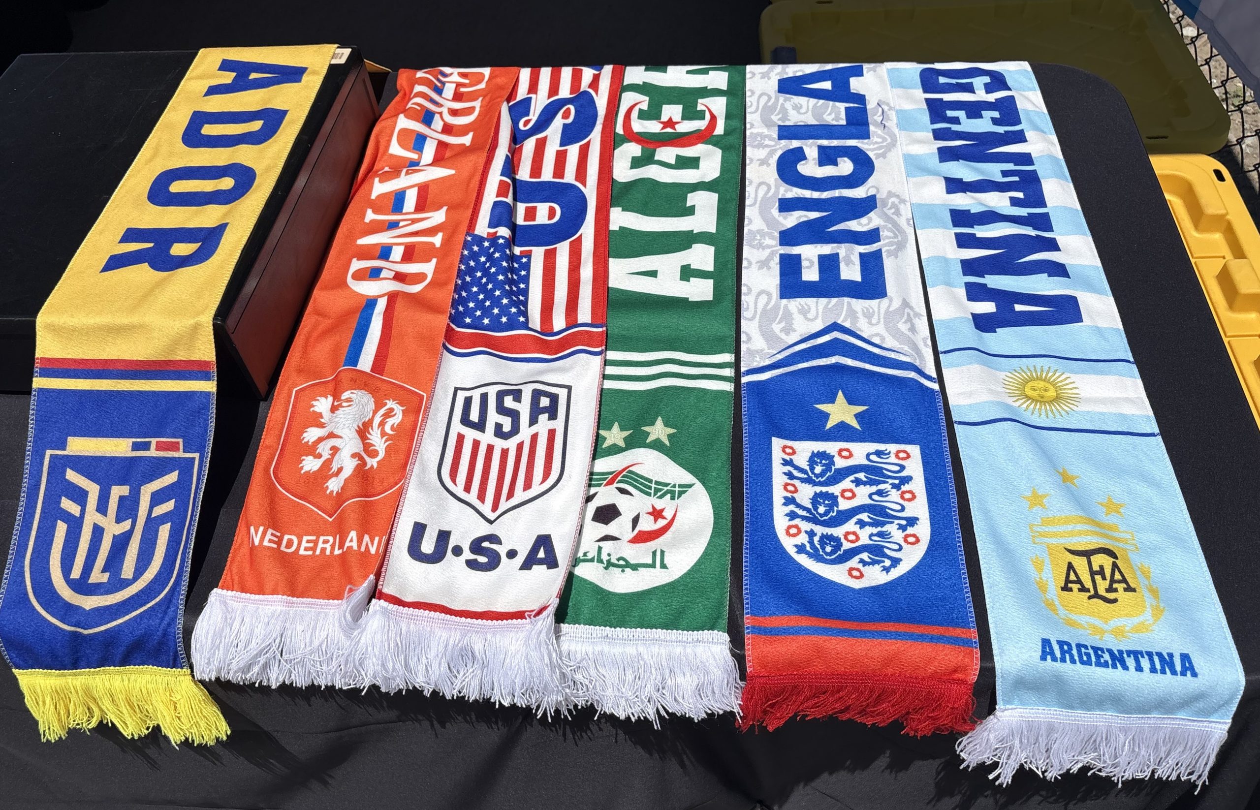 Mercadería ilegal con distintivos de Ecuador fue incautada en el Mundial 2026, en EE.UU.