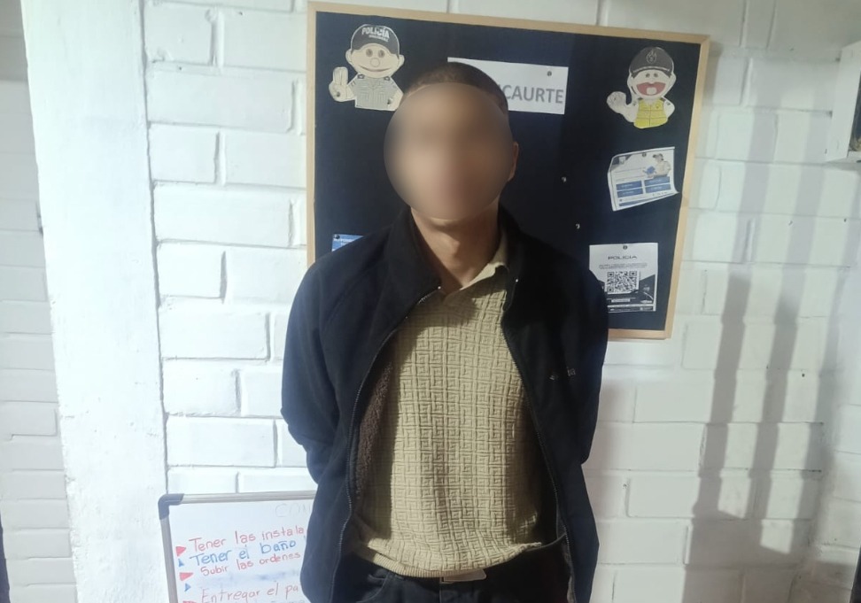 La Policía Nacional detuvo a un ciudadano de nacionalidad colombiana por el presunto delito de tenencia de sustancias sujetas.